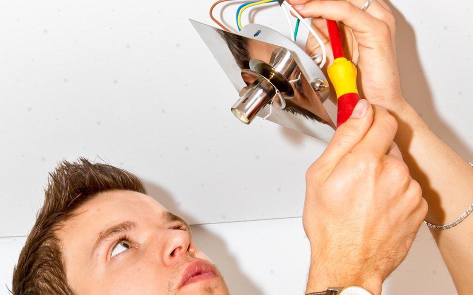 cherche électricien pas cher Bondy